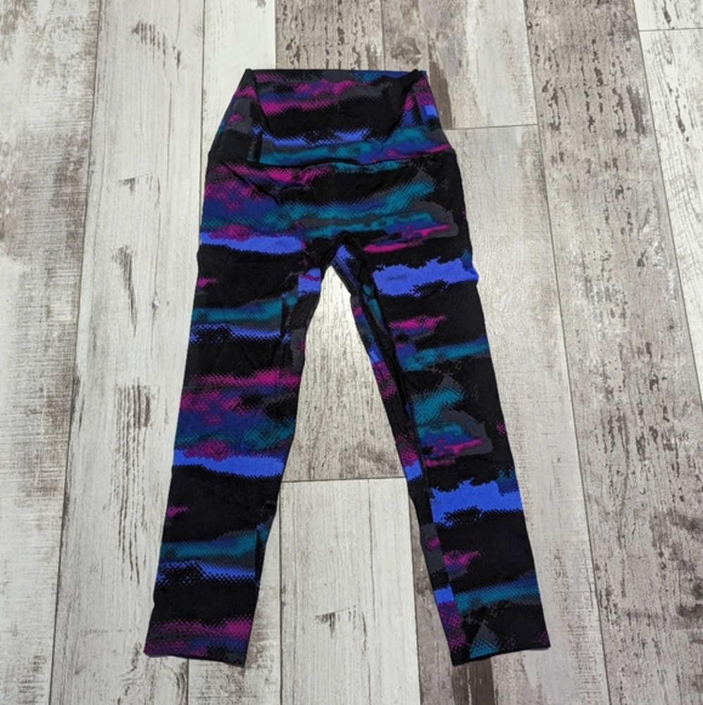 K-deer camo leggings black purple blue leggings size sm